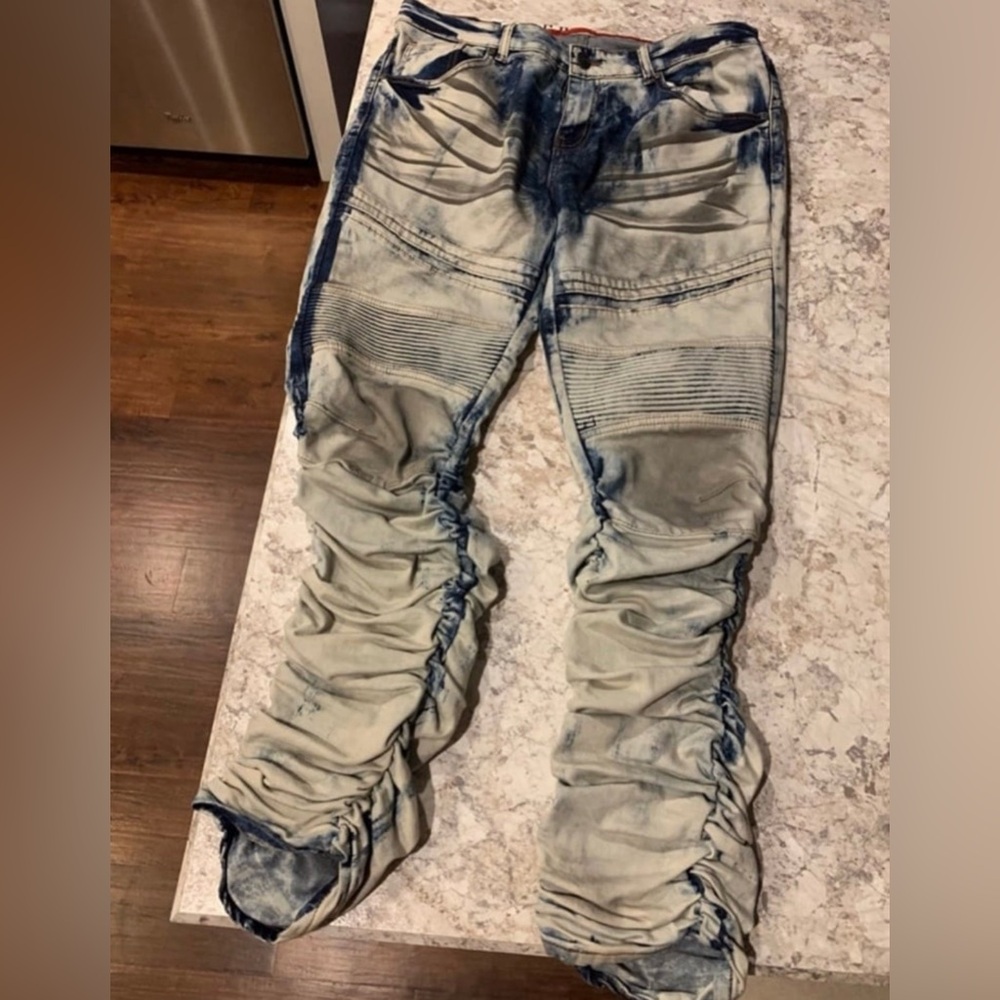 ENCRYPTED Men’s Distressed Jeans 34